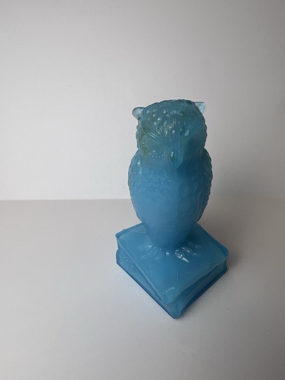 VTG. Degenhart Blue Caramel Slag Glass Owl On Books “wise Ole Owl”